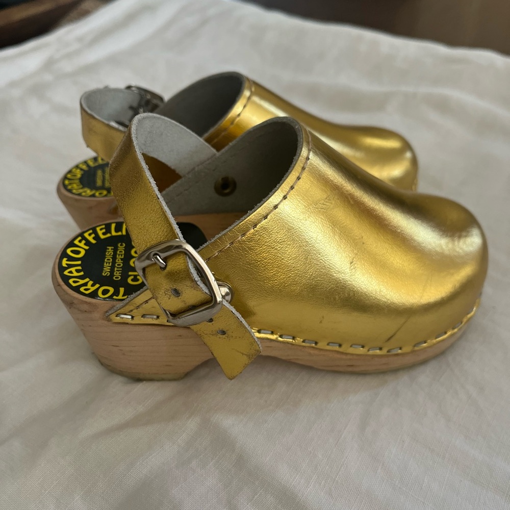 TORPATOFFELN girl’s clogs 🌻